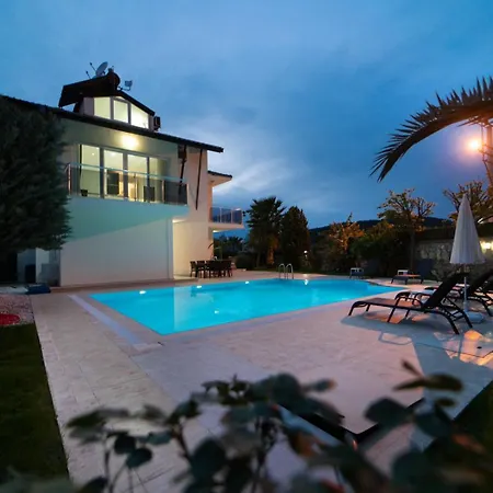 Vilă Valley 6, 4 Bedroom, Private Arge Pool, Near Aquapark