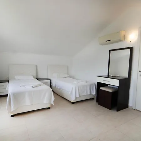 Valley 6, 4 Bedroom, Private Arge Pool, Near Aquapark