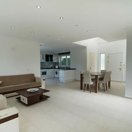Valley 6, 4 Bedroom, Private Arge Pool, Near Aquapark Villa